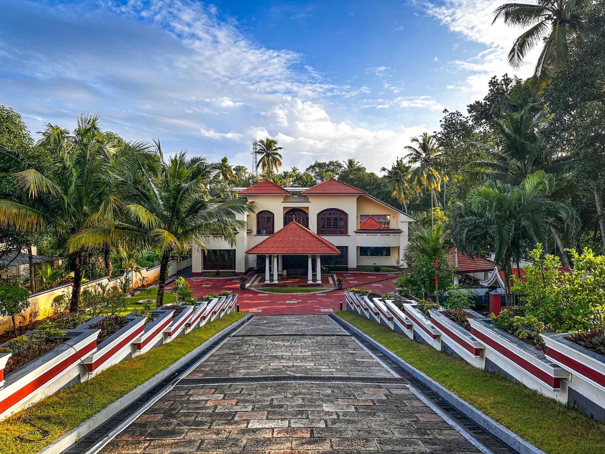 Parvathy Serenity In Varkala Attingal Buitenkant foto